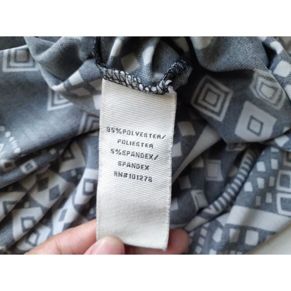 Beige by eci Black White Geometric Print 3/4 Sleeves Jersey Shift Dress Size 8 - Picture 9 of 9